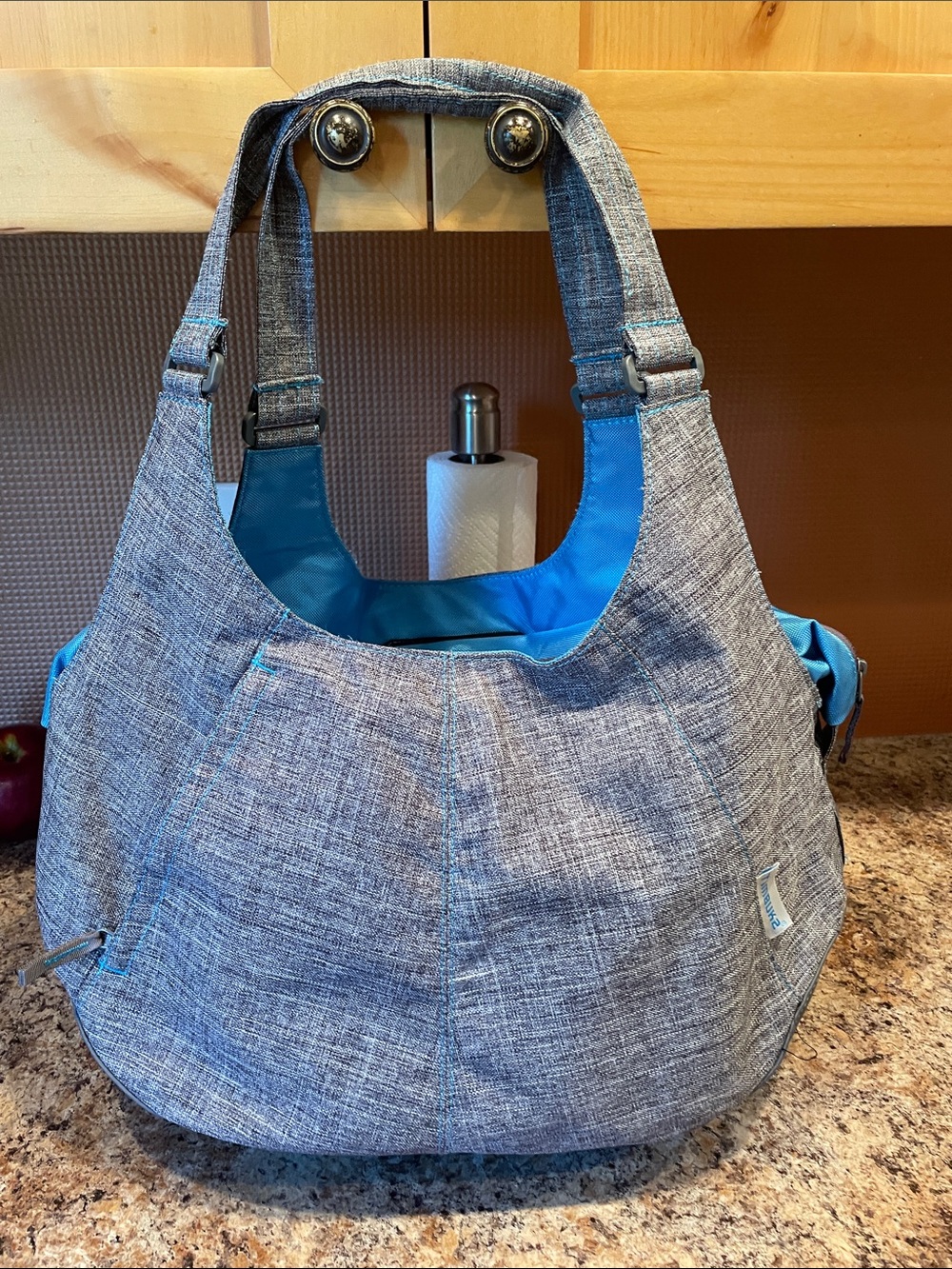 Timbuk2 Gray Shoulder Bag with Blue Interior